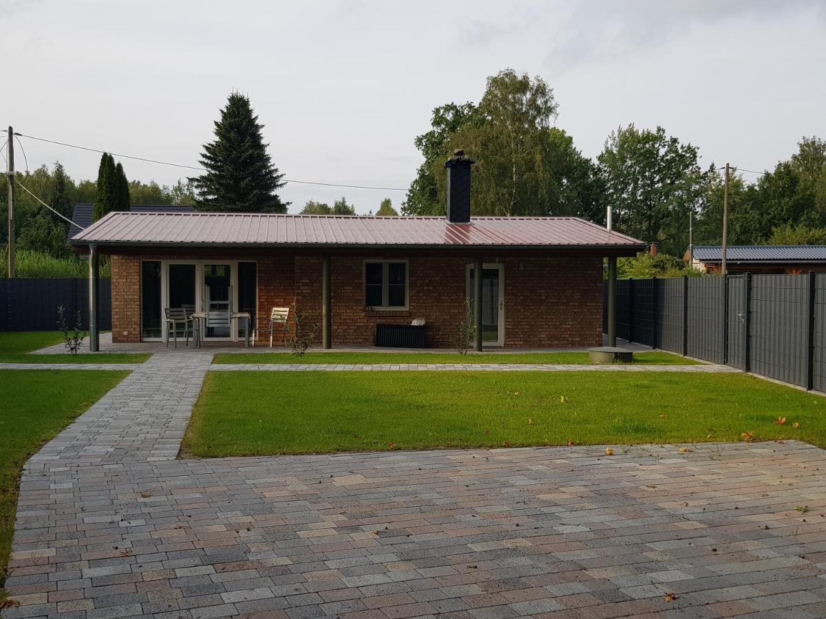 Bungalow Am Neustaedter See Neustadt-Glewe Exteriér fotografie